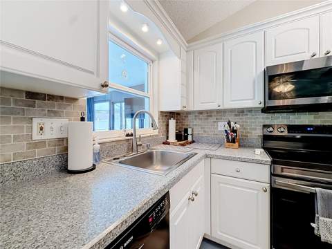 3229 Covina Street, New Port Richey FL - photo 17 of 75