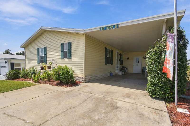 2 bedroom Manufactured Home at 37340 Neukom Avenue, Grand Horizons Ph 01, Zephyrhills — photo 1
