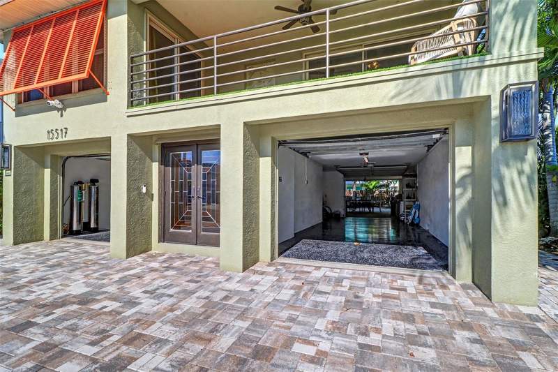 3 bedroom Single Family Residence at 15517 Gulf Boulevard, Lone Palm Beach 1st Add, Redington Beach — photo 4