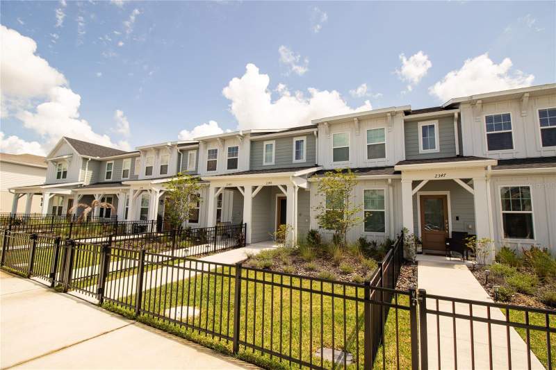 3 bedroom Townhouse at 2345 Southbury, Tohoqua Phase 1, Kissimmee — photo 2