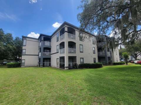 8413 Lucuya Way #306, home for sale in Temple Terrace 33637