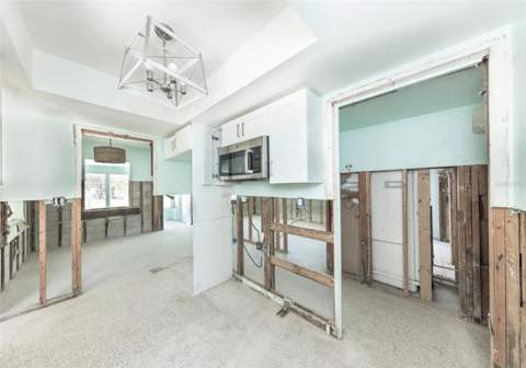 875 Bruce Avenue, Clearwater FL - photo 12 of 34