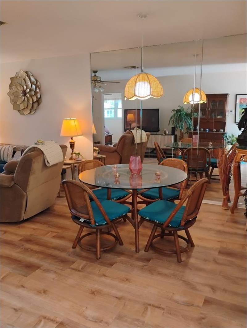 2 bedroom Villa at 2465 Northside Drive #1001, Woodland Villas Condo 1, Clearwater — photo 4