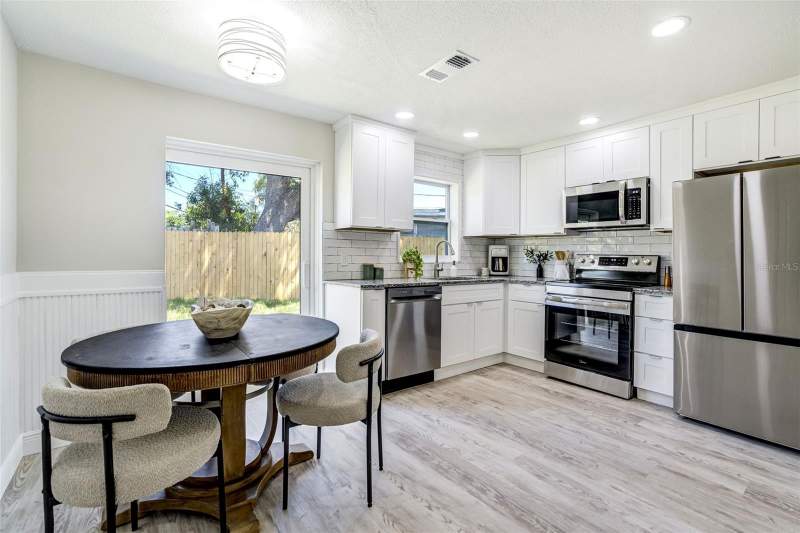 3 bedroom Single Family Residence at 3579 POCAHONTAS DRIVE, HARBOR HEIGHTS MANOR, LARGO — photo 3