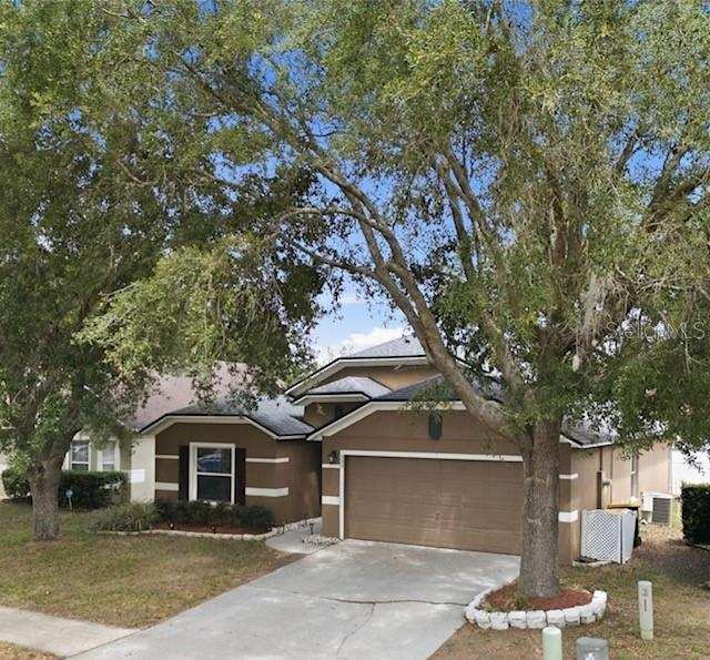 4 bedroom Single Family Residence at 553 Maidenhair Court, Blue Spgs Villas, Orange City — photo 1