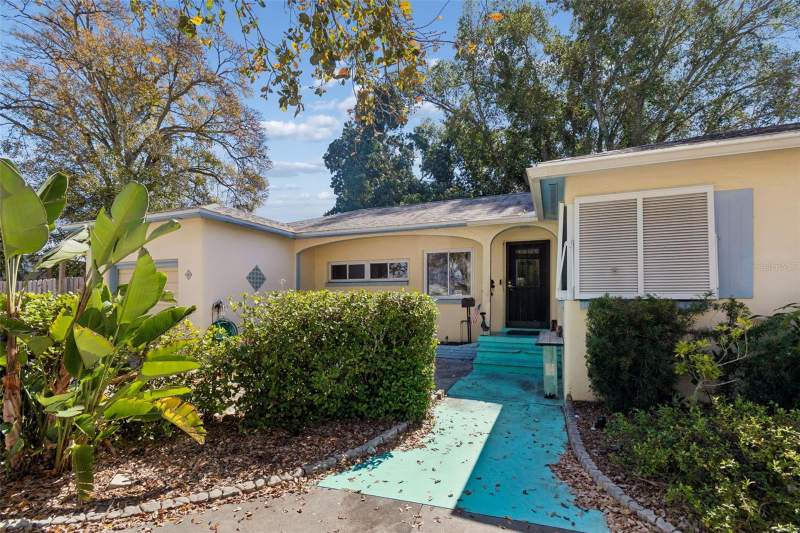 4 bedroom Single Family Residence at 2120 Coronada Way, Lakewood Estates Sec C, St Petersburg — photo 3