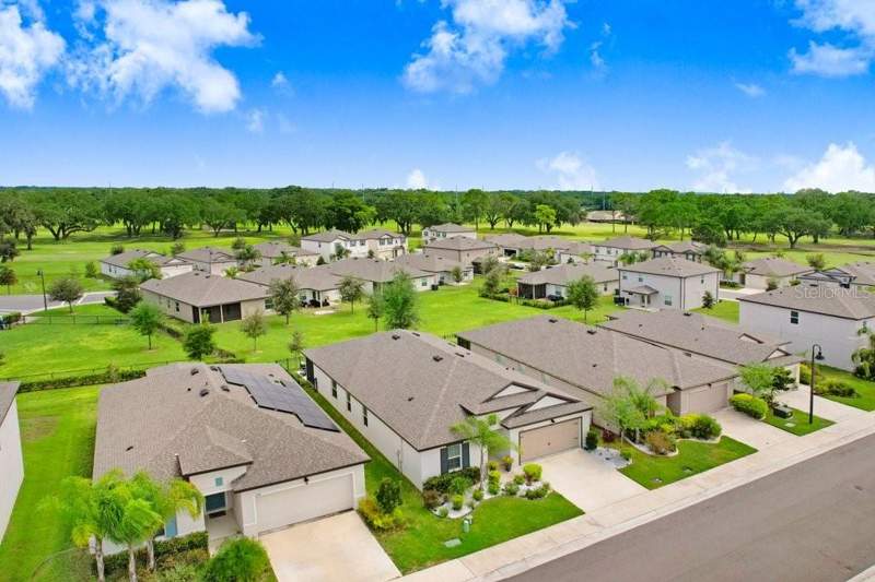 4 bedroom Single Family Residence at 6766 Shelby Lynn Way, Links/Calusa Spgs, Zephyrhills — photo 3