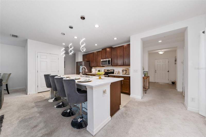 4 bedroom Single Family Residence at 669 Jupiter Beach Road, Preserve/Sunrise Ph 3, Groveland — photo 4