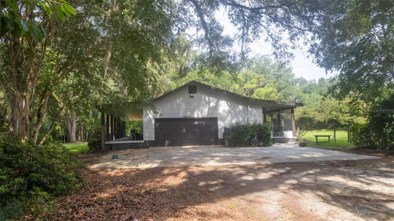 3 bedroom Single Family Residence at 22304 NE 35th Avenue, Country Square Estates, Melrose — photo 5