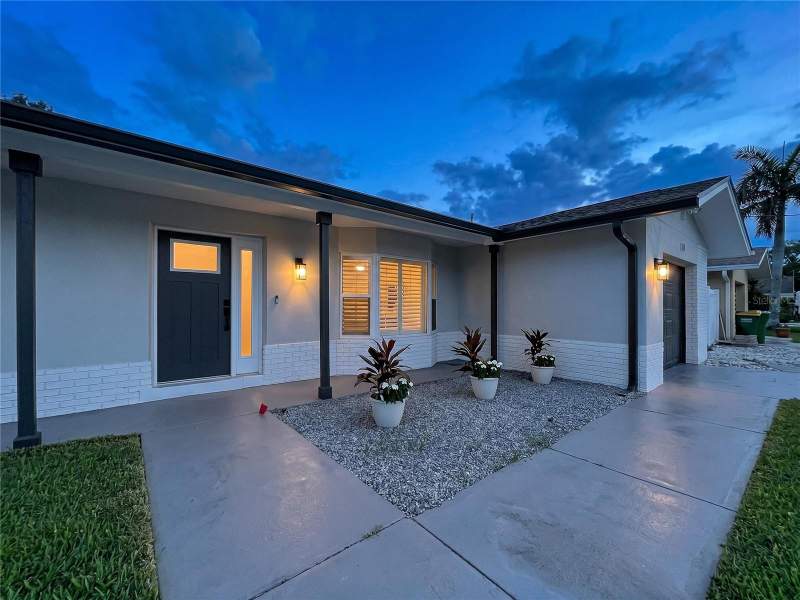 2 bedroom Single Family Residence at 381 Westwinds Drive, Baywood Village Sec 4, Palm Harbor — photo 4