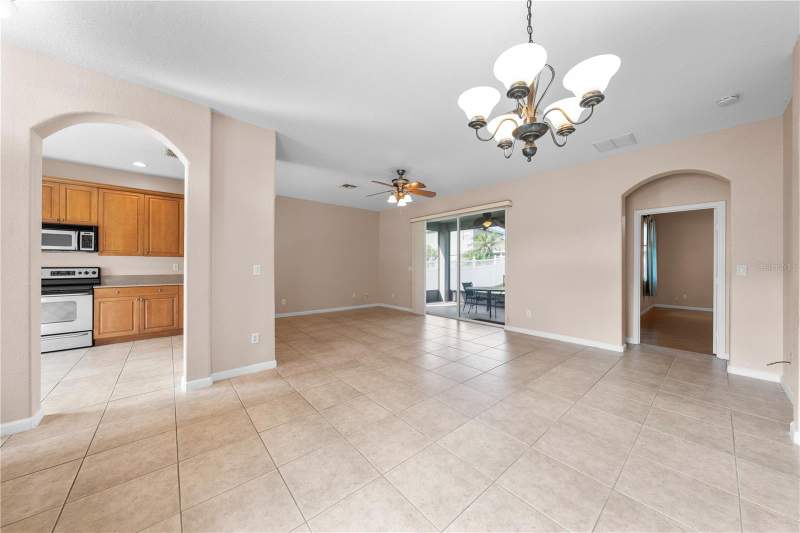 3 bedroom Single Family Residence at 2975 WHITE CEDAR CIR, WINDSOR POINT PH 2, KISSIMMEE — photo 4