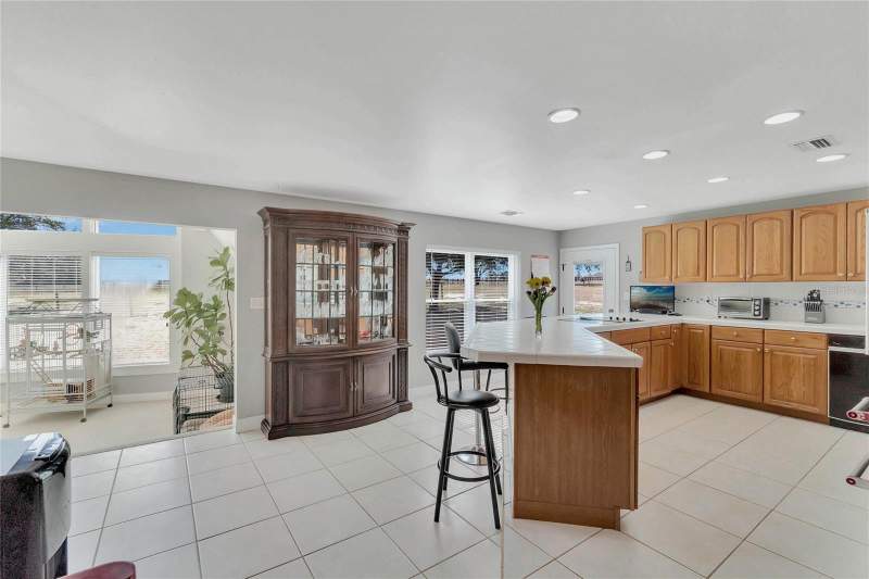 4 bedroom Single Family Residence at 16131 JOHNS LAKE ROAD, POSTAL COLONY, CLERMONT — photo 5