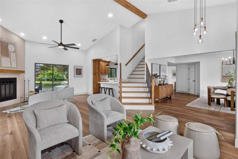 4 bedroom Single Family Residence at 1043 Bucksaw Place, Hidden Oak Estates, Longwood — photo 4