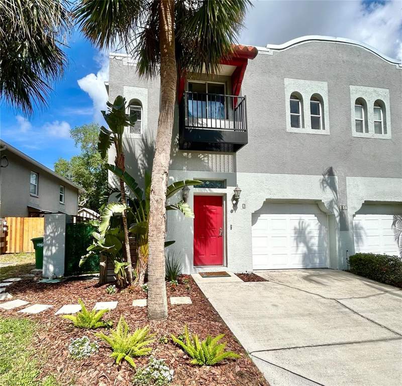 Casa Moneca TownhomesHomes for Sale in Tampa, FL