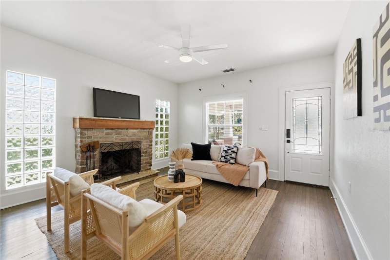 2 bedroom Single Family Residence at 204 N Brown Avenue, C H Browns Add, Orlando — photo 4