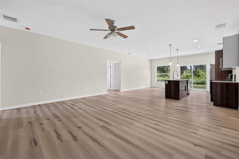 4 bedroom Single Family Residence at 14188 Gables Avenue, Port Charlotte Sec 048, Port Charlotte — photo 5