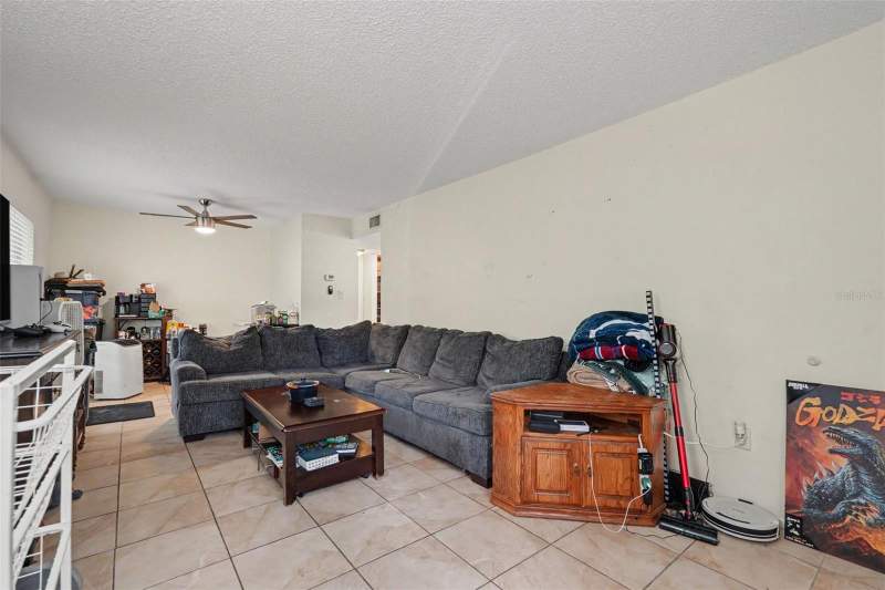 2 bedroom Condominium at 14203 Shadow Moss Lane #102, The Oaks Unit V A Condominium, Tampa — photo 4