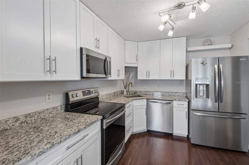 2 bedroom Condominium at 5727 Biscayne Court #209, Mariners Way At New Port, New Port Richey — photo 4