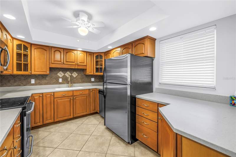 2 bedroom Condominium at 5108 Brittany Drive #405, Bayway Isles Point Brittany Two, St Petersburg — photo 4