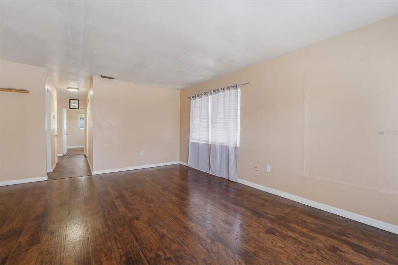 5 bedroom Single Family Residence at 3235 EMERSON AVENUE, ROOSEVELT PARK ADD, ST PETERSBURG — photo 5