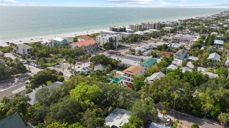 2 bedroom Single Family Residence at 104 12th Avenue, Indian Beach Re-Revised 1st Add, Indian Rocks Beach — photo 3