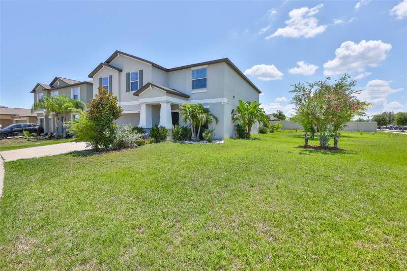 6 bedroom Single Family Residence at 11503 Sage Canyon Drive, Ventana Grvs Ph 1, Riverview — photo 4
