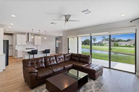 14825 Paddock Pond Avenue, Lithia FL - photo 13 of 59