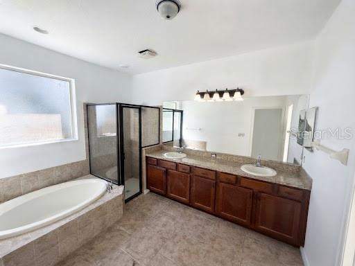 3 bedroom Single Family Residence at 2101 Via Napoli Street, Walden Pointe, Plant City — photo 3
