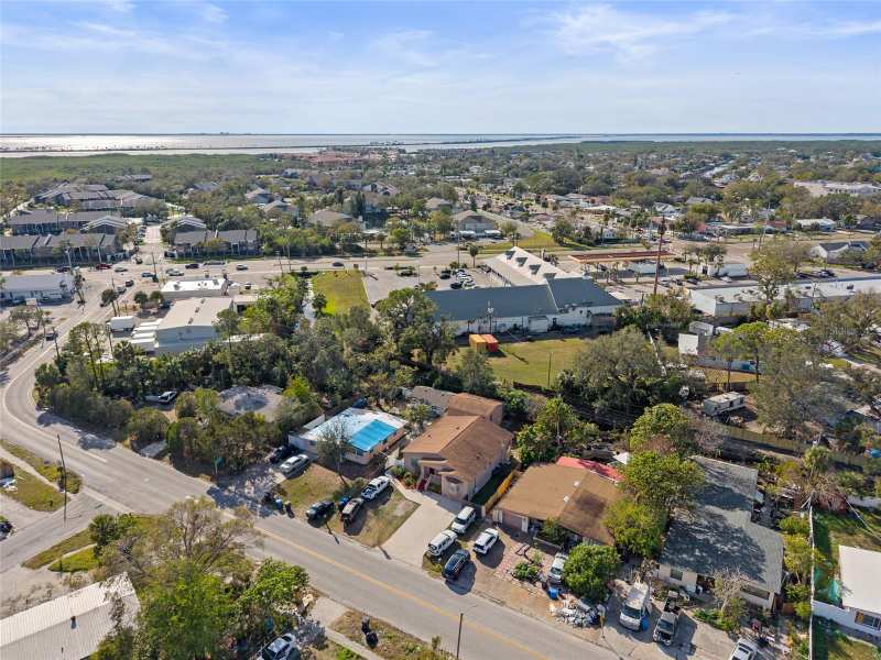 5 bedroom Single Family Residence at 4704 Town N Country Boulevard, Townn Country Park Un 02, Tampa — photo 1