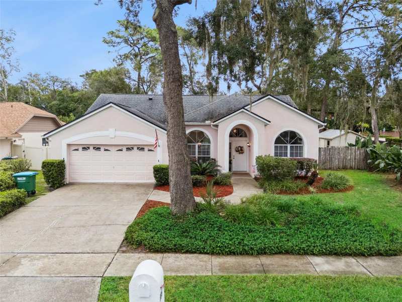 4 bedroom Single Family Residence at 699 N Endeavour Drive, Oak Forest Unit 6, Winter Springs — photo 1