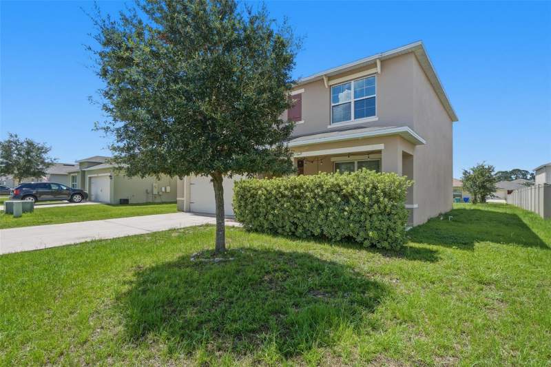 5 bedroom Single Family Residence at 2609 Grand Central Avenue, Verandah Park, Tavares — photo 3