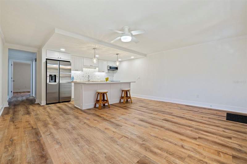 1 bedroom Condominium at 109 16TH AVENUE #3, ROYAL PALM CONDO, INDIAN ROCKS BEACH — photo 4