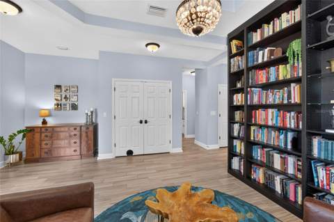 6511 Salt Creek Avenue, Apollo Beach FL - photo 15 of 94