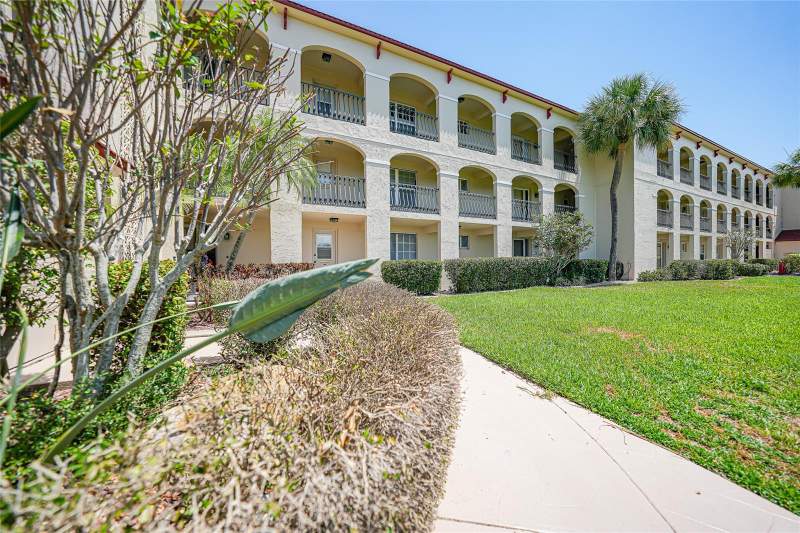 2 bedroom Condominium at 1 Colony Point Drive #A10, Colony Point, Punta Gorda — photo 4
