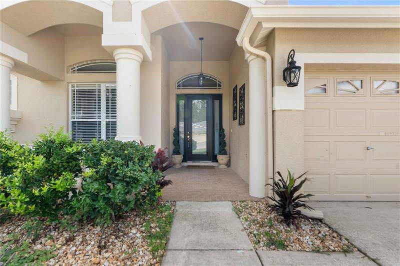 5 bedroom Single Family Residence at 30406 Colehaven Court, Meadow Pointe Prcl 18 Unit 01 & 03, Wesley Chapel — photo 3