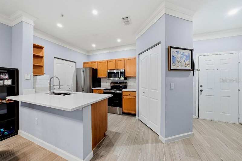 2 bedroom Condominium at 4207 S Dale Mabry Highway #10108, Grand Key A Condo, Tampa — photo 1