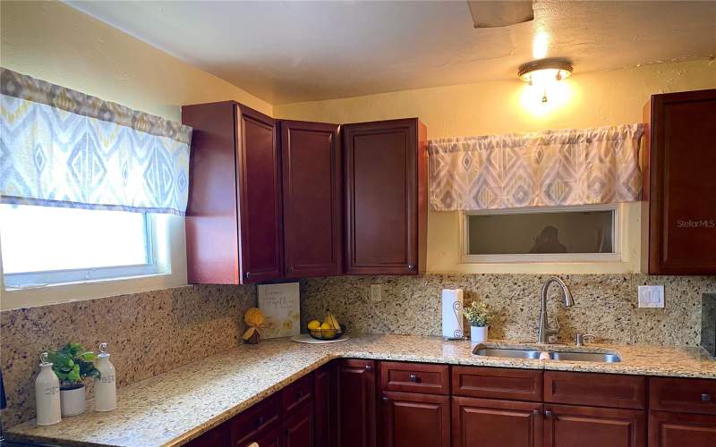 3 bedroom Single Family Residence at 1023 W Gore Street, James A Wood, Orlando — photo 3