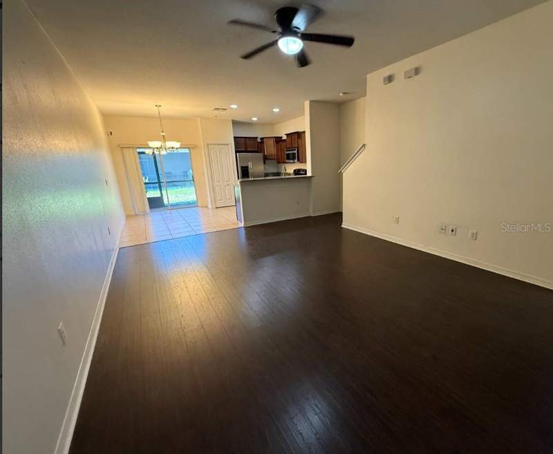 2 bedroom Townhouse at 2807 Lantern Hill Avenue, Brandon Pointe, Brandon — photo 3