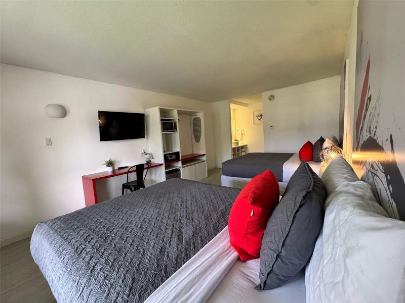 1 bedroom Condo - Hotel at 5245 W Irlo Bronson Memorial Highway #276, Legacy Grand East Gate Condo, Kissimmee — photo 2