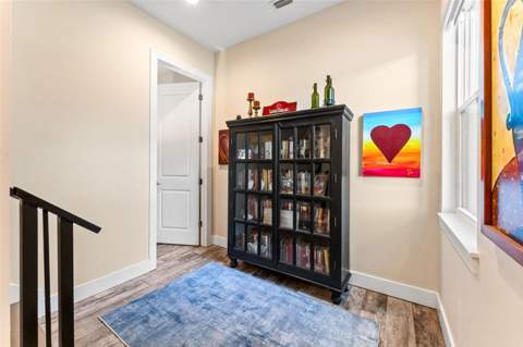 4910 W McElroy Avenue #6, Tampa FL - photo 10 of 44