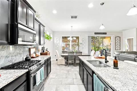 632 E Victoria Trails Boulevard, Deland FL - photo 18 of 48