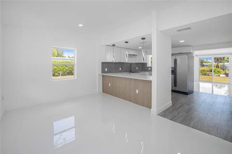203 Waterway Circle, Port Charlotte FL - photo 9 of 60