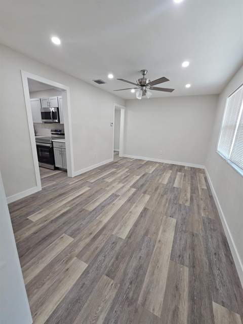 903 NW 33rd Avenue, Gainesville FL - photo 6 of 6
