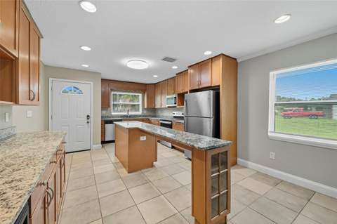 28042 Lois Drive, Tavares FL - photo 12 of 46