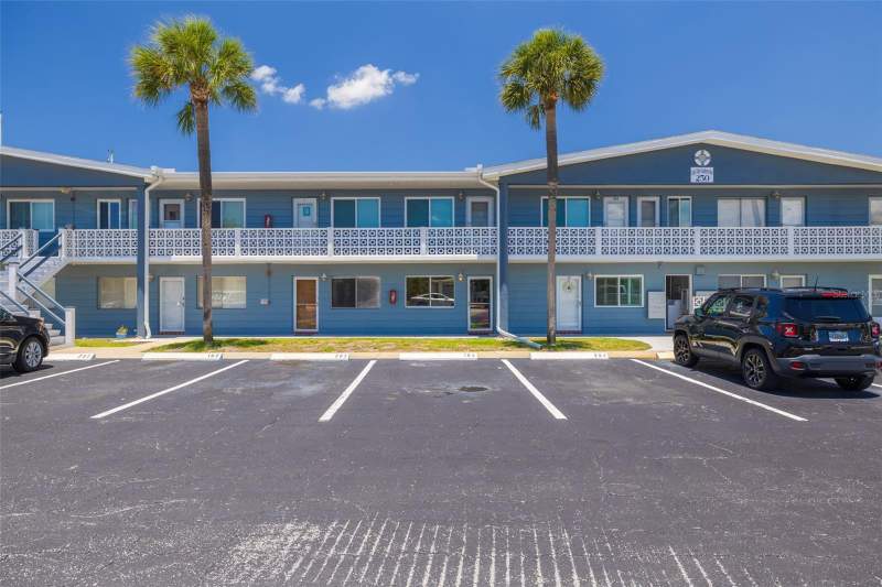 1 bedroom Condominium at 250 126th Avenue #104, Capri Isle Garden, Treasure Island — photo 2