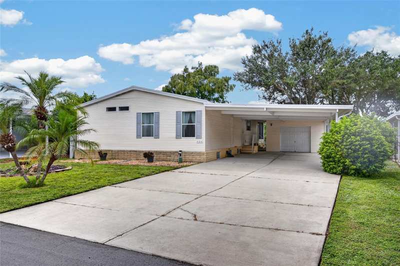 3 bedroom Manufactured Home at 224 Natures Way, Riverwalk Mhp Co-Op, North Port — photo 1