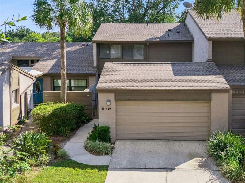 3 bedroom Townhouse at 629 Woodridge Drive, Lake Of The Woods Sec 05 Twnhs, Fern Park — photo 3