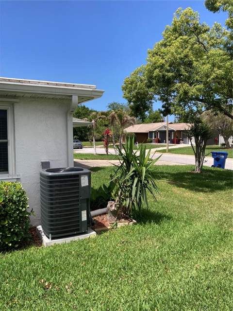 7628 Valley Court, New Port Richey FL - photo 9 of 34