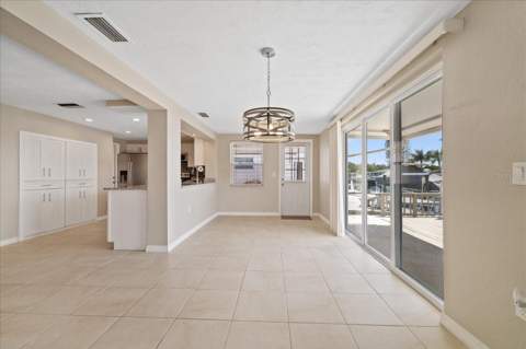 4933 Shell Stream Boulevard, New Port Richey FL - photo 6 of 76
