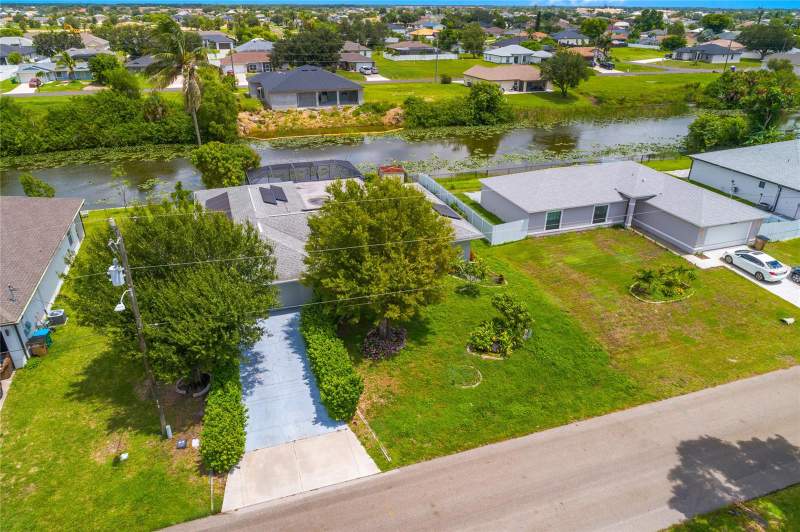 4 bedroom Single Family Residence at 1121 NE 11th Terrace, Cape Coral, Cape Coral — photo 4